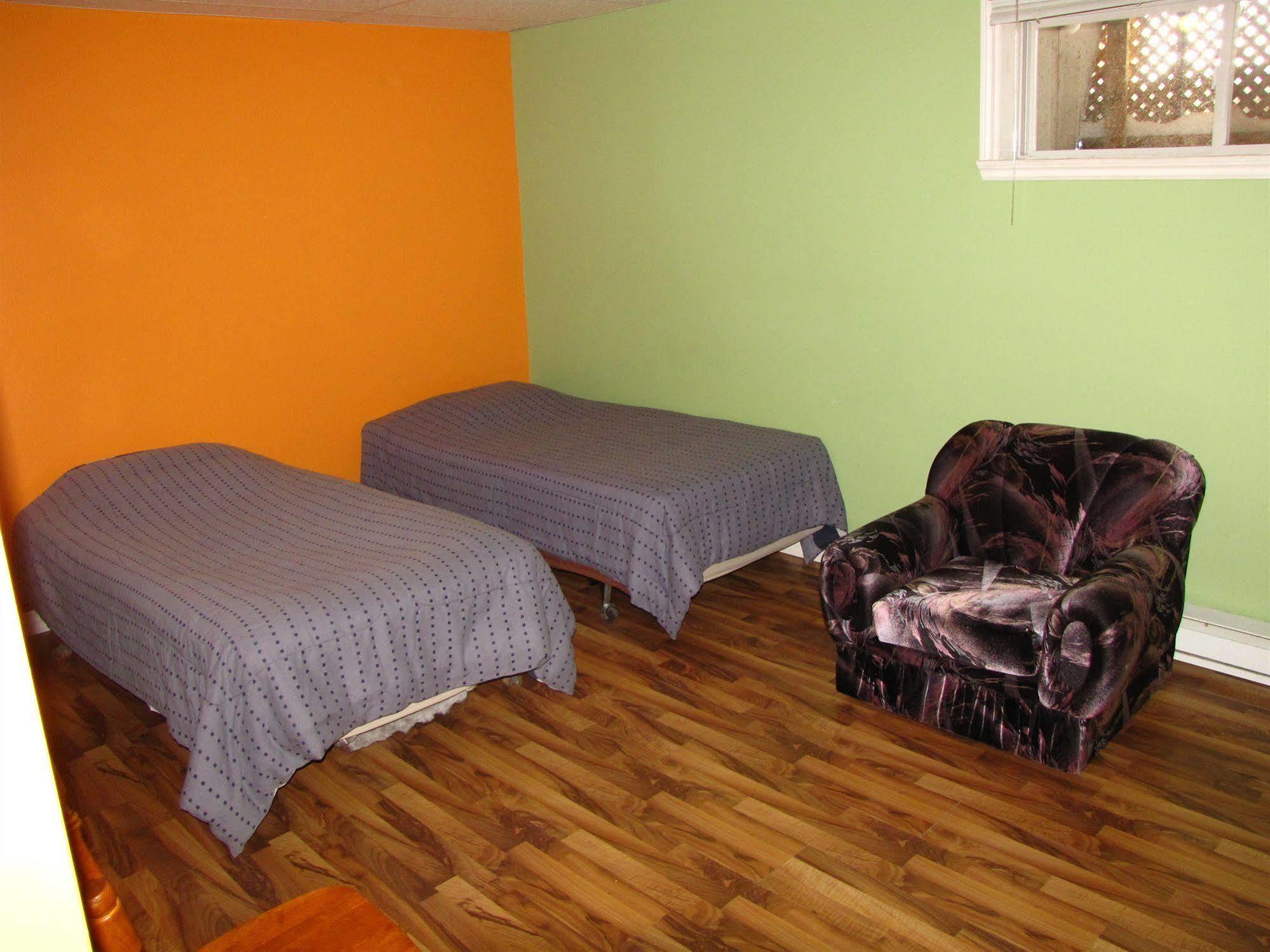 Motel & Chalets --Shefford-Waterloo- Habitation Forest Buitenkant foto